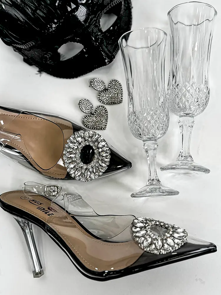 Kövekkel díszített áttetsző szandál NAGOYA - next