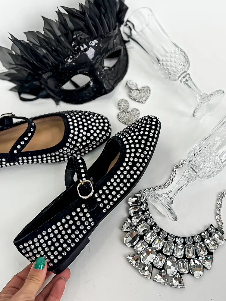 Balerina cipő ezüst színű díszekkel ZOLA