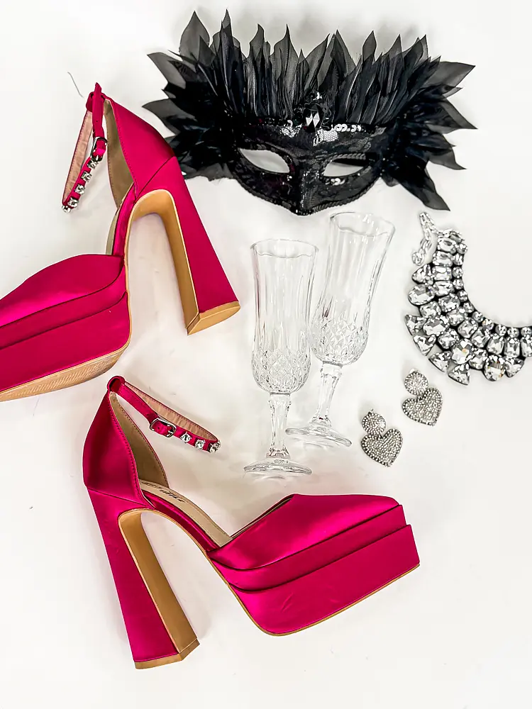 Elegáns szatén szandál CARALYN