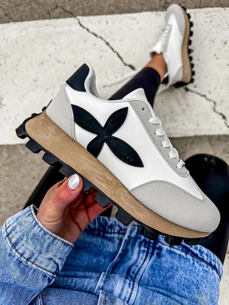 Női sportcipő ezüst színű dísszel JILIAN - next