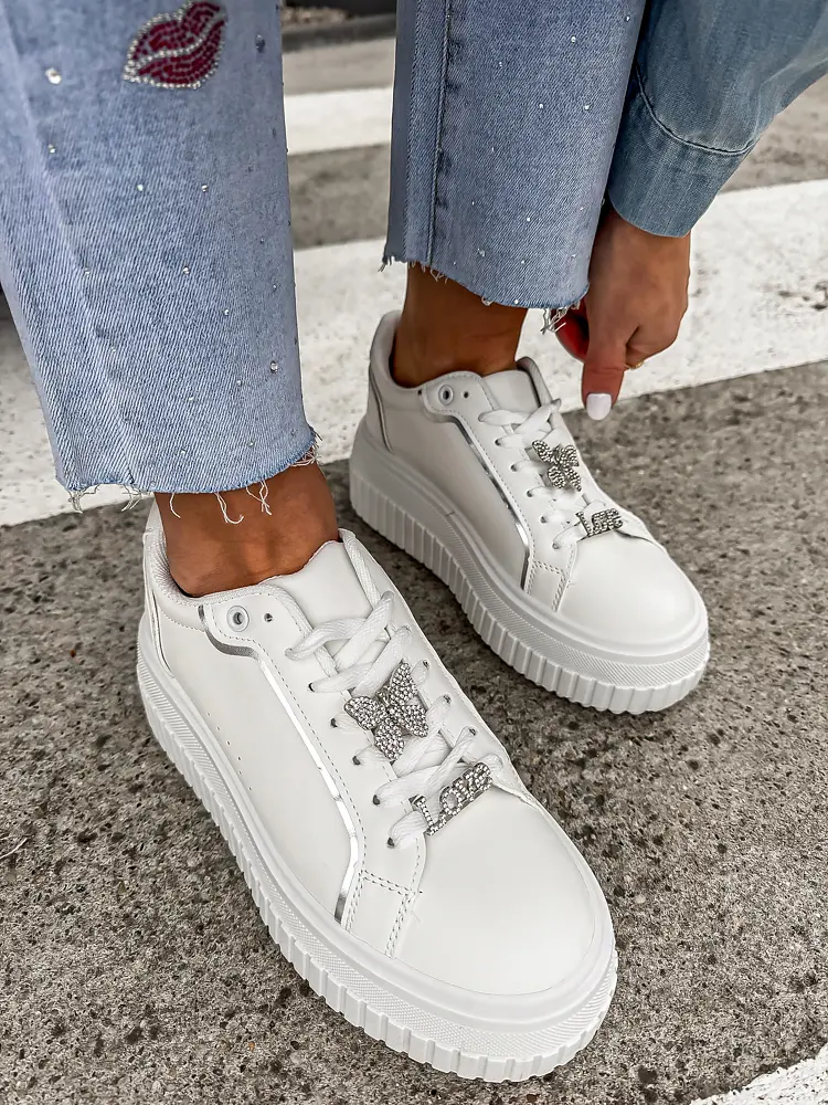 Kövekkel díszített platformos sportcipő ALMETA - next