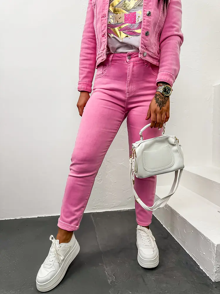 Magas derekú rózsaszín mom fit farmer 