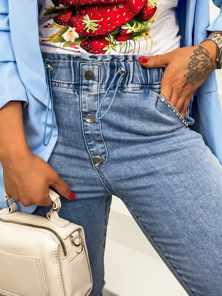 Kövecskékkel díszített magas derekú jogger farmer - next