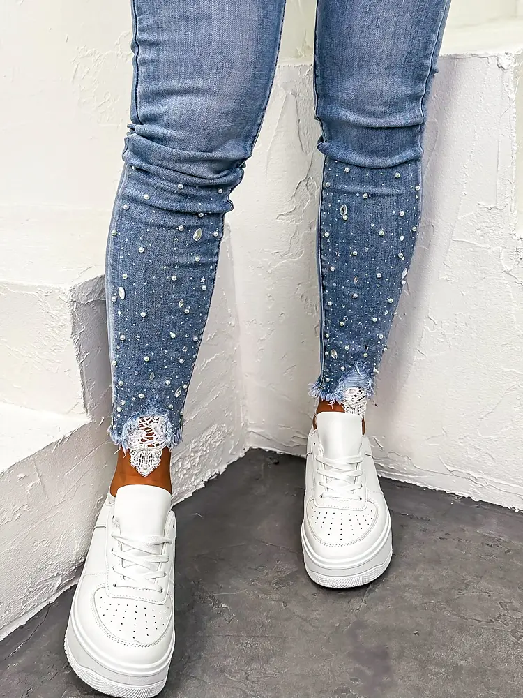 Kövecskékkel és gyöngyökkel díszített magas derekú skinny farmer  - next