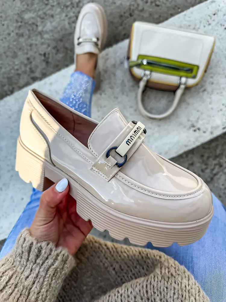 Lakkozott mokaszín MAGDALENA