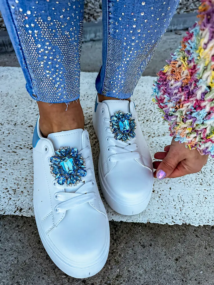 Kövekkel díszített sportcipő ASHLEY - next