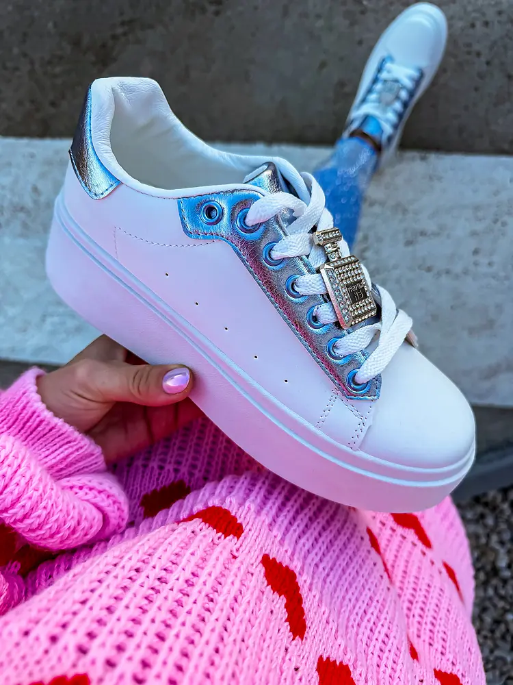 Női sportcipő ezüst színű dísszel YASMINE