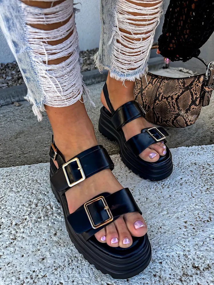 Fekete platformos női szandál MARLA - next