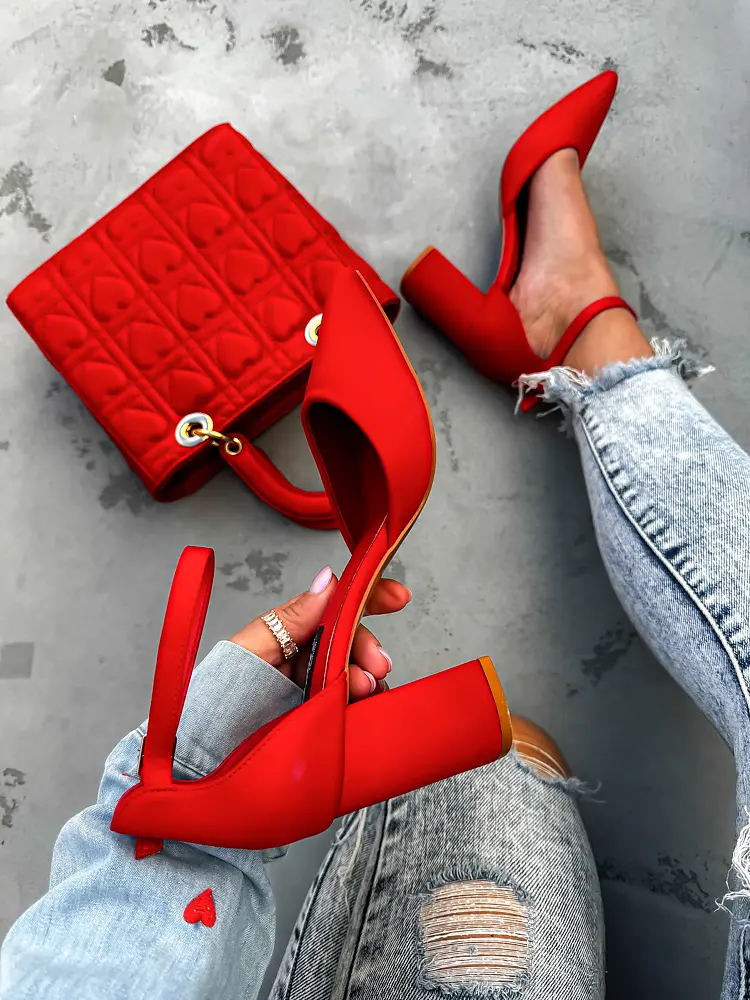 Piros szandál SAMANTHA - next