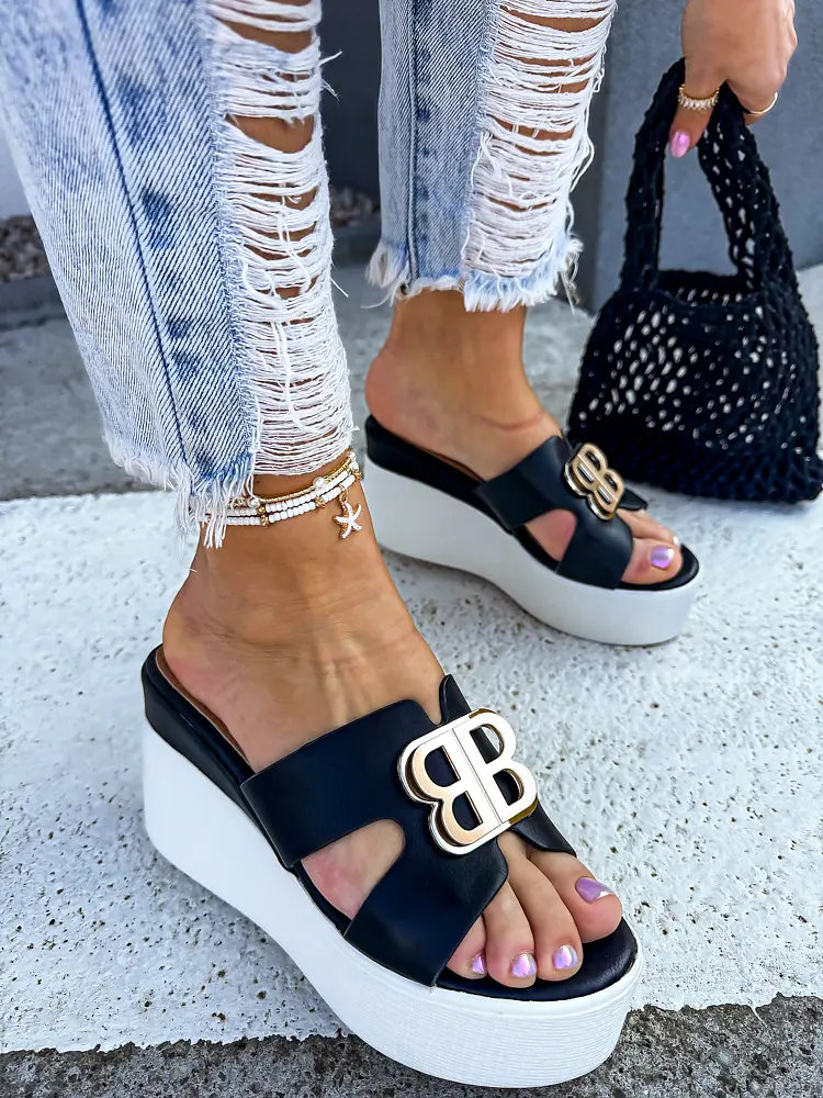 Díszes platformos papucs DESIREA - next