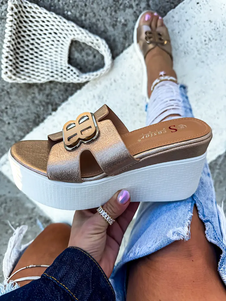 Díszes platformos papucs DESIREA