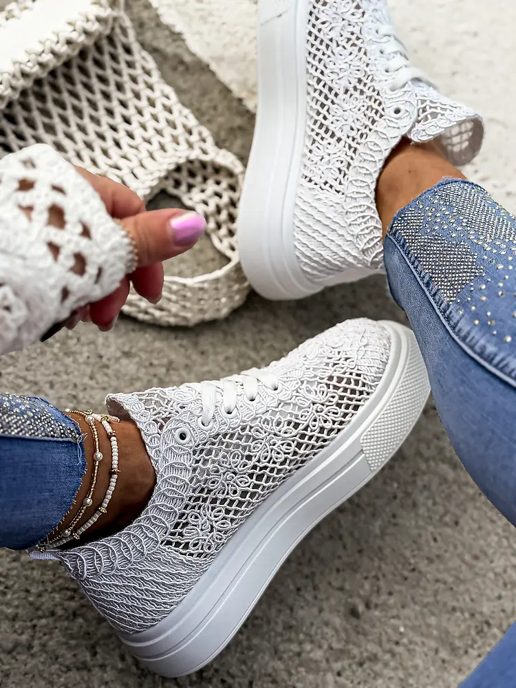 Fehér hímzett hálós sportcipő NOLIMA