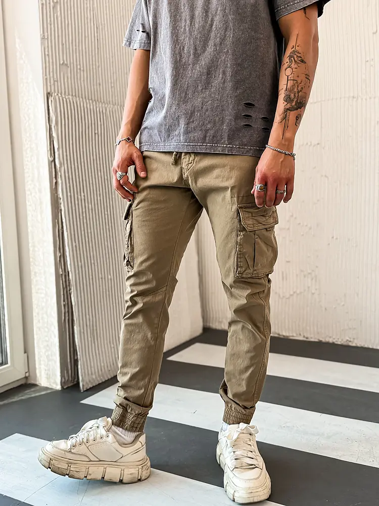 Gumis derekú férfi cargo nadrág