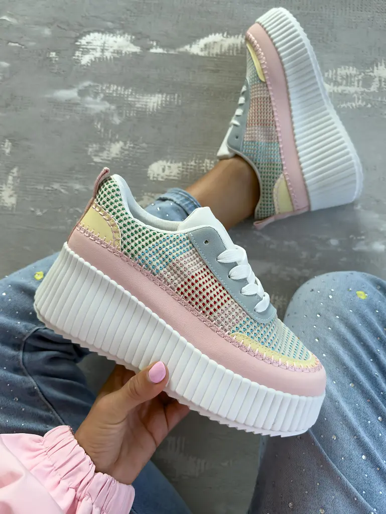 Színes női sportcipő GIVANA