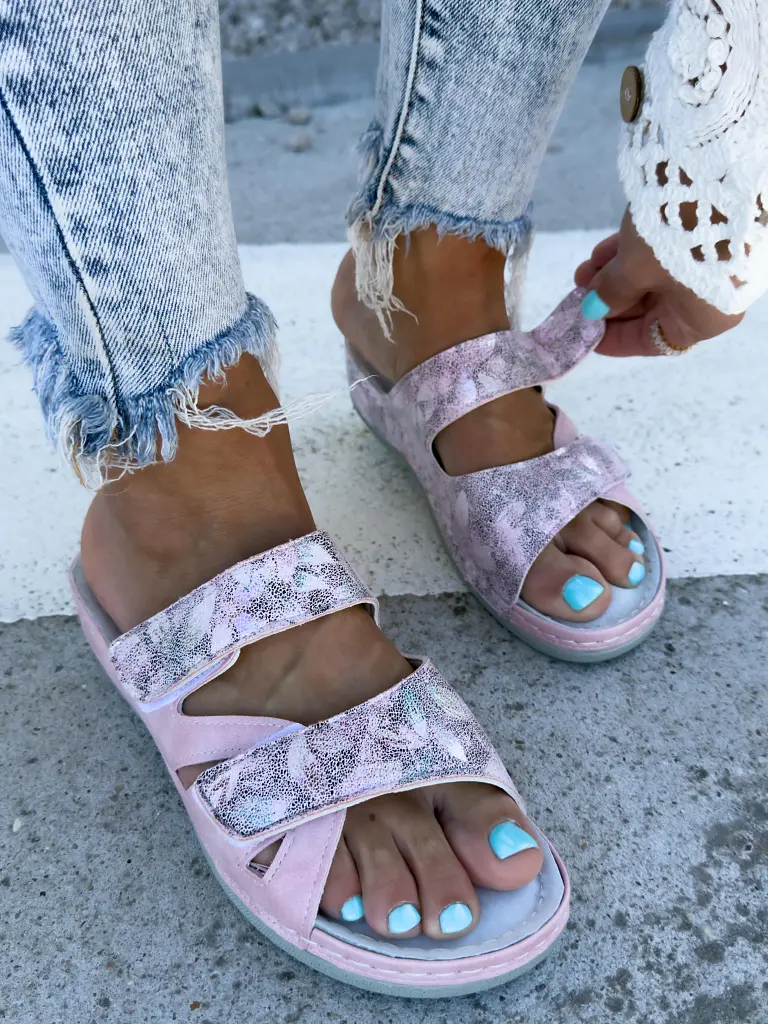 Mintás egészségügyi papucs ELARA