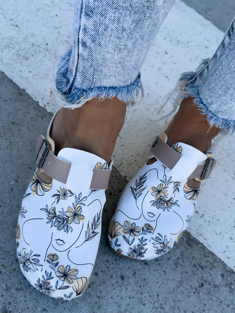 Mintás egészségügyi papucs FLOTTY - next