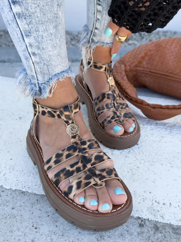 Leopárdmintás szandál arany színű dísszel ROMANA - next