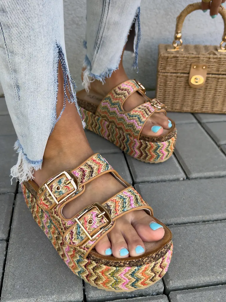 Platformos mintás papucs DATOLA - next