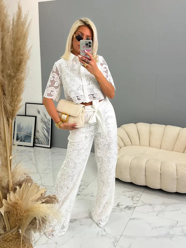 Prémium fehér hímzett együttes övvel EVALYNDA - next