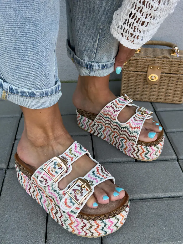 Platformos mintás papucs DATOLA - next