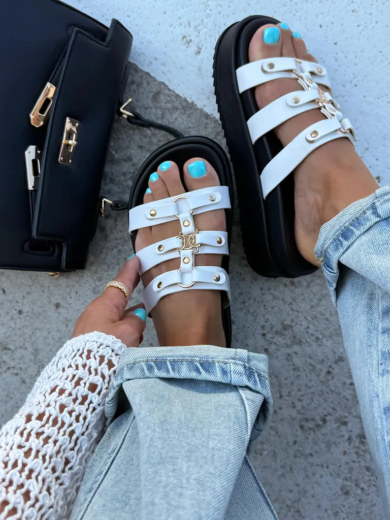 Fehér platformos női papucs OLIVA - next