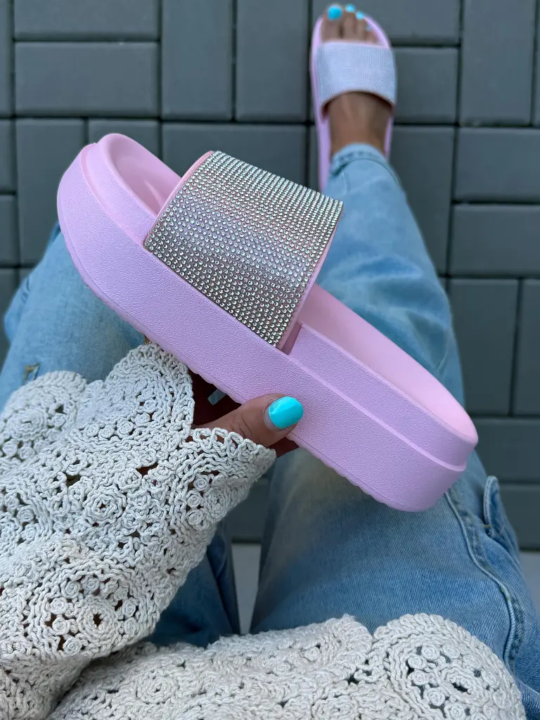 Kövekkel díszített pink papucs MAREKA