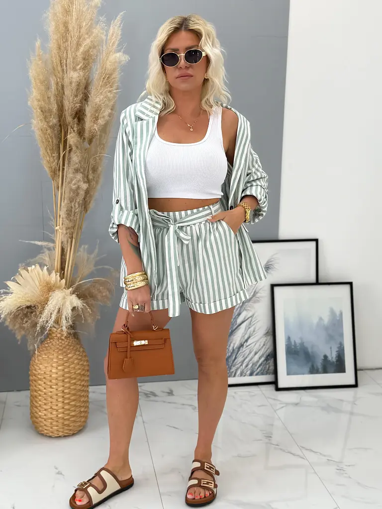 Csíkos női szett övvel DANIELA