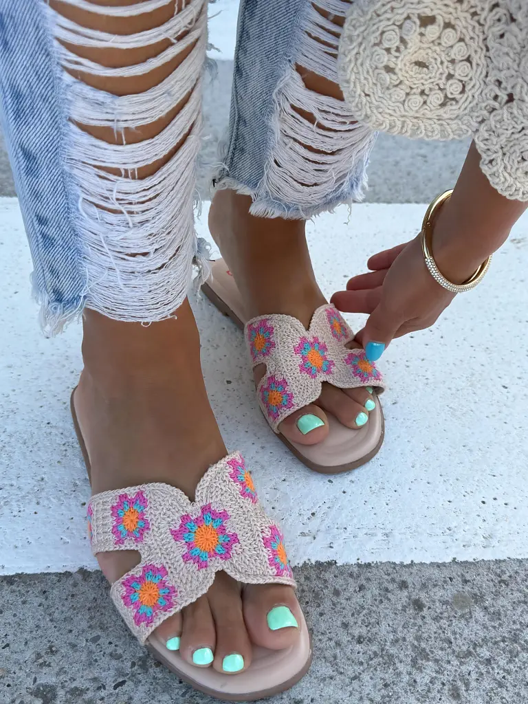 Elegáns hímzett papucs MYSTRA - next