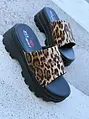 Leopárdmintás platformos papucs MERIEL