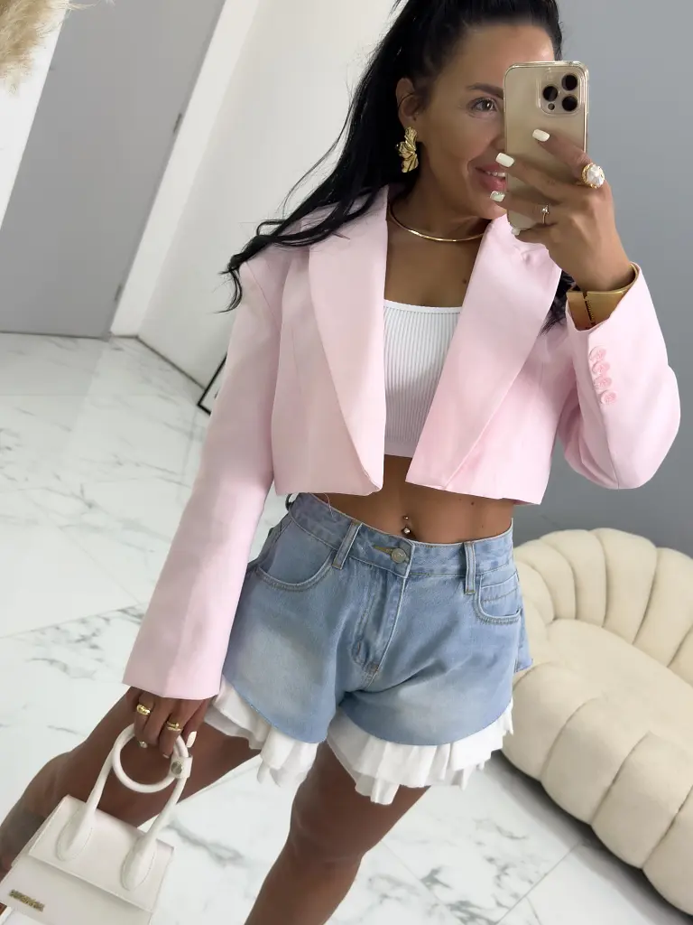 Rövid crop zakó válltöméssel MADISON - next