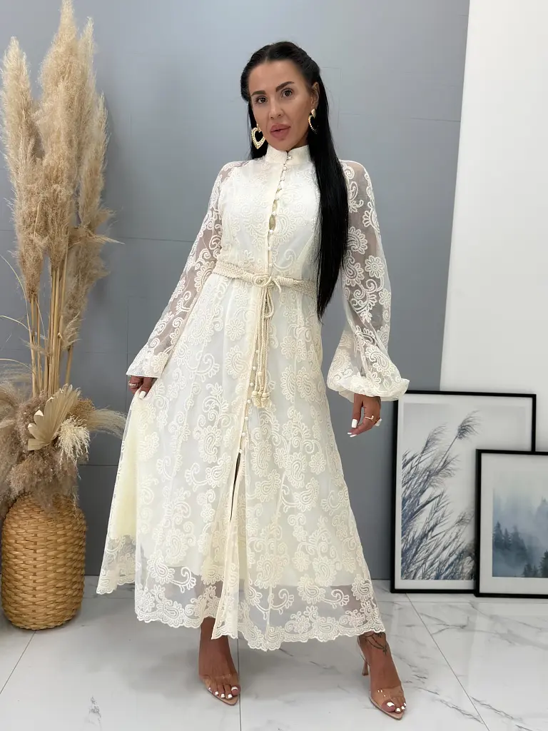 Krémszínű hosszú csipkés ingruha övvel LAULINA - next