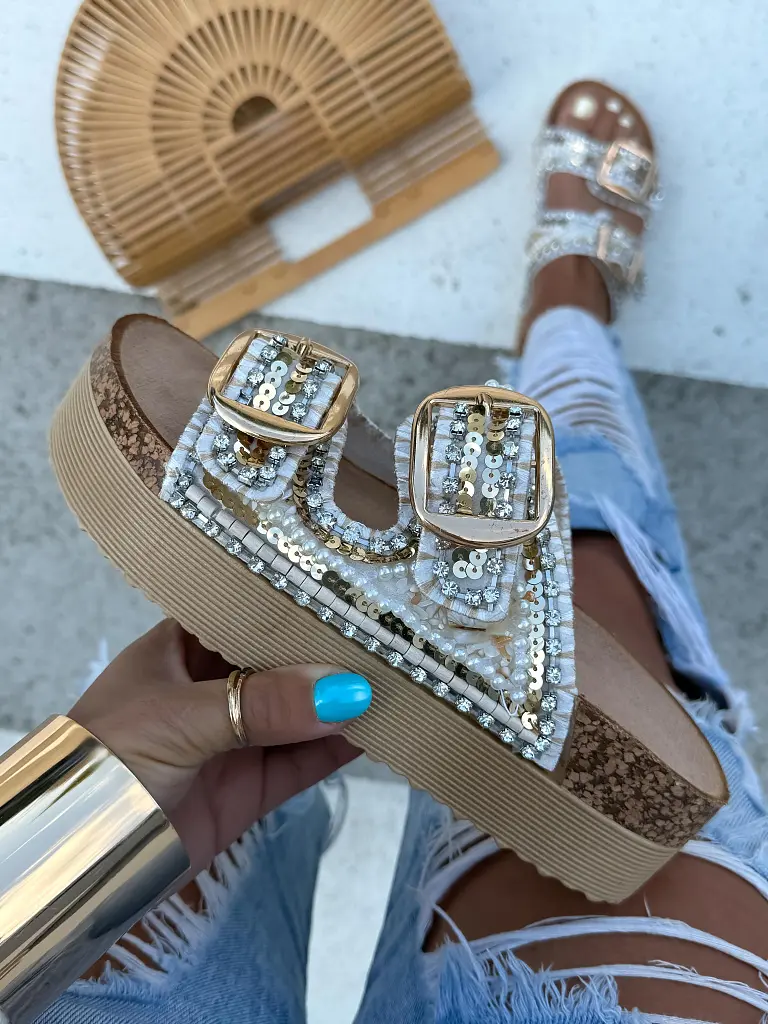 Kagylóval díszített platform papucs JESSICA