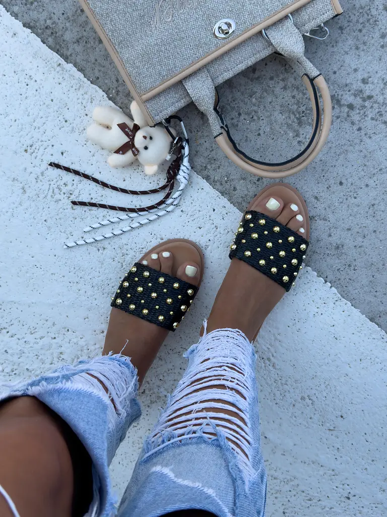 Papucs aranyszínű gyöngyökkel RUBY - next