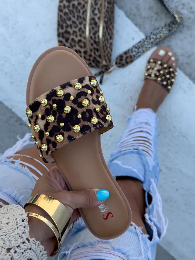 Papucs aranyszínű gyöngyökkel RUBY - next