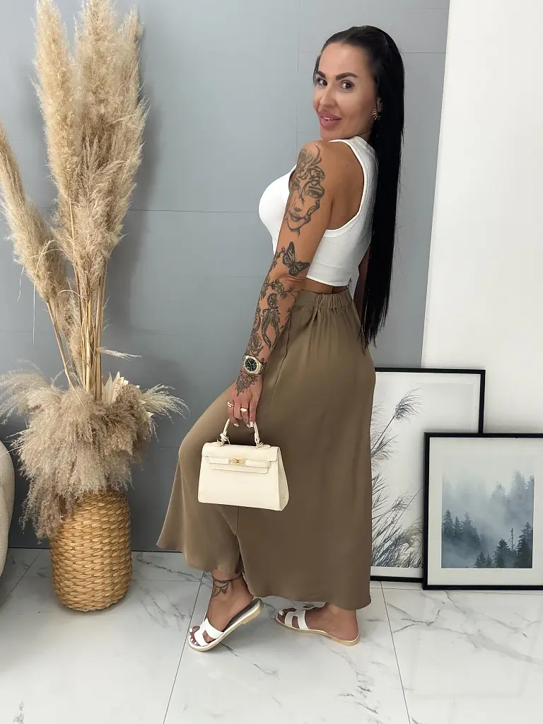 Gumis derekú hosszú szatén szoknya ALEXIA - next