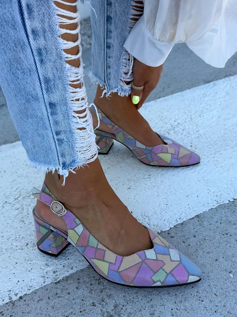 Színes női szandál NERISSA - next