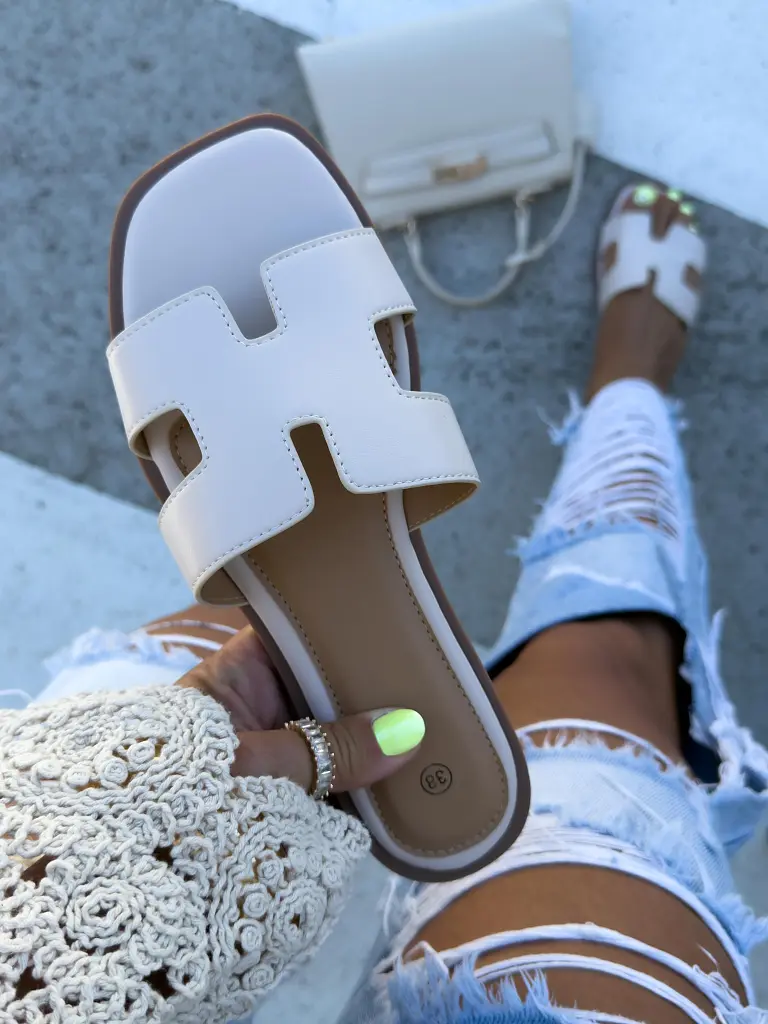 Bézs női papucs MEREDITH