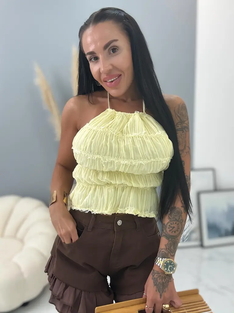 Sárga hátul nyitott top ONYX - next