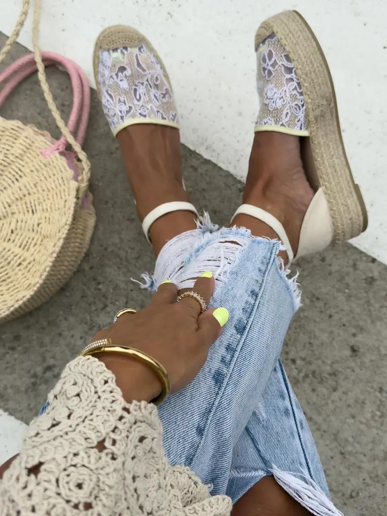 Hímzett espadrilles szandál KERYNA - next