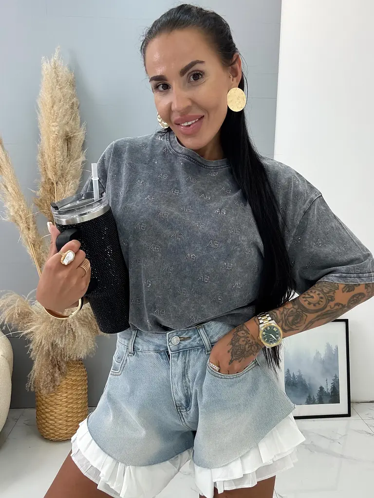 Kövecskékkel díszített női póló MARILA