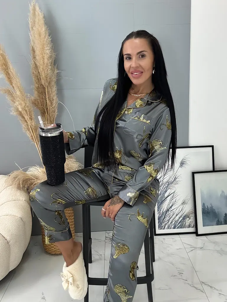 Mintás szatén pizsama SAFARI