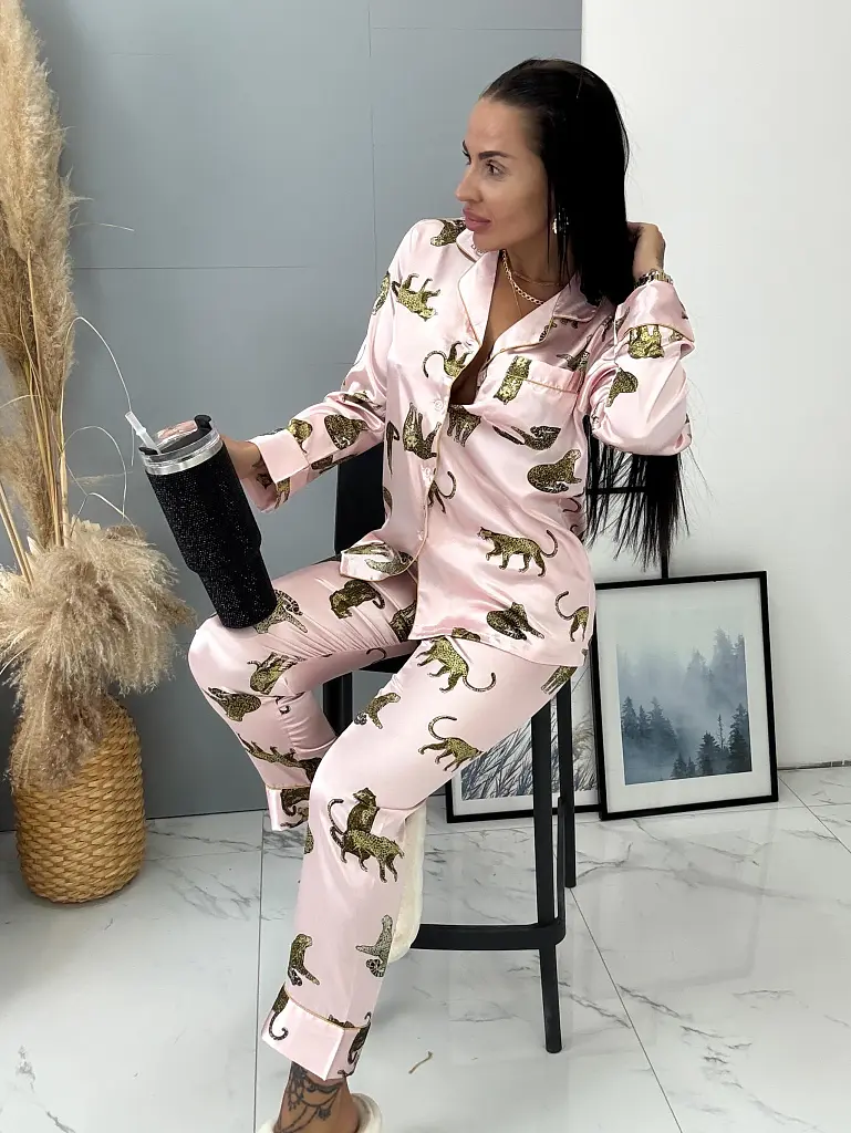 Mintás szatén pizsama SAFARI