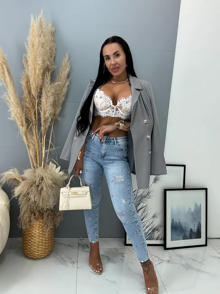 Színes kövekkel díszített push up farmer - next