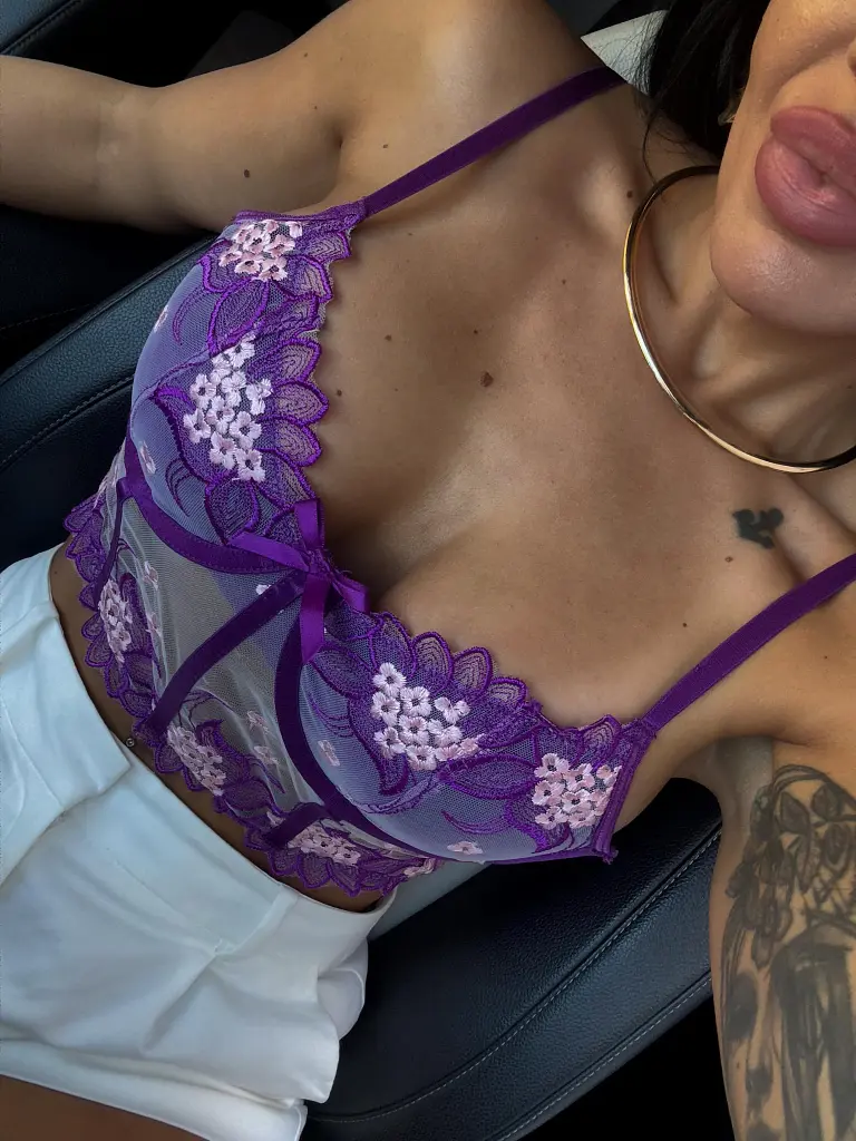 Hímzett bralette top DORINTA - next