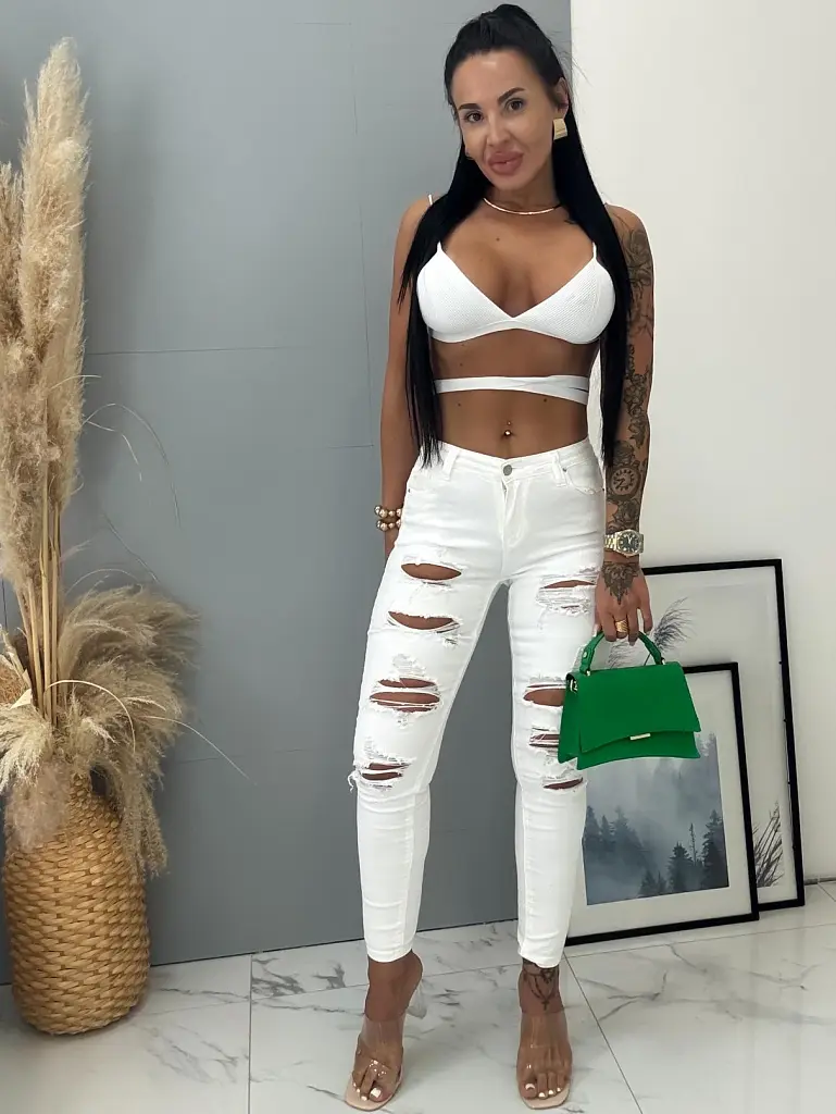 Fehér szaggatott női farmer