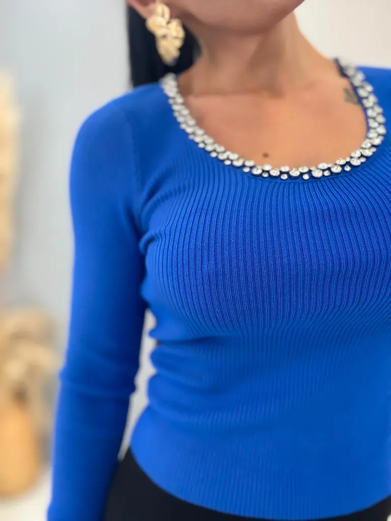 Kövekkel díszített bordázott anyagú pulóver MILA