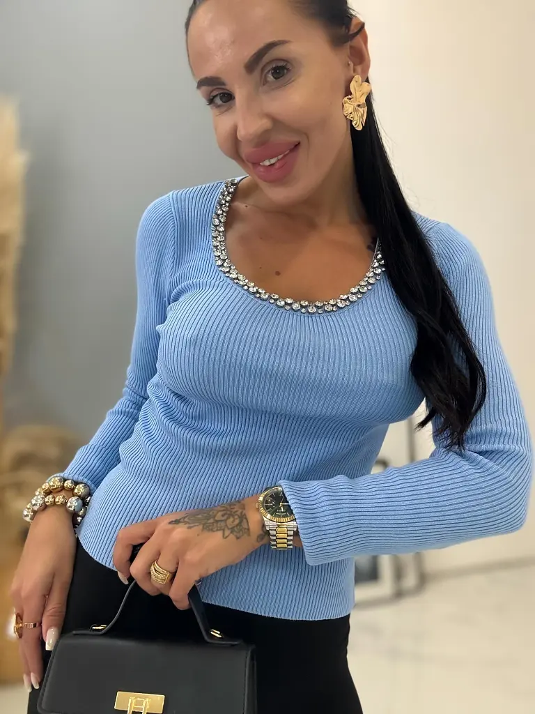 Kövekkel díszített bordázott anyagú pulóver MILA - next