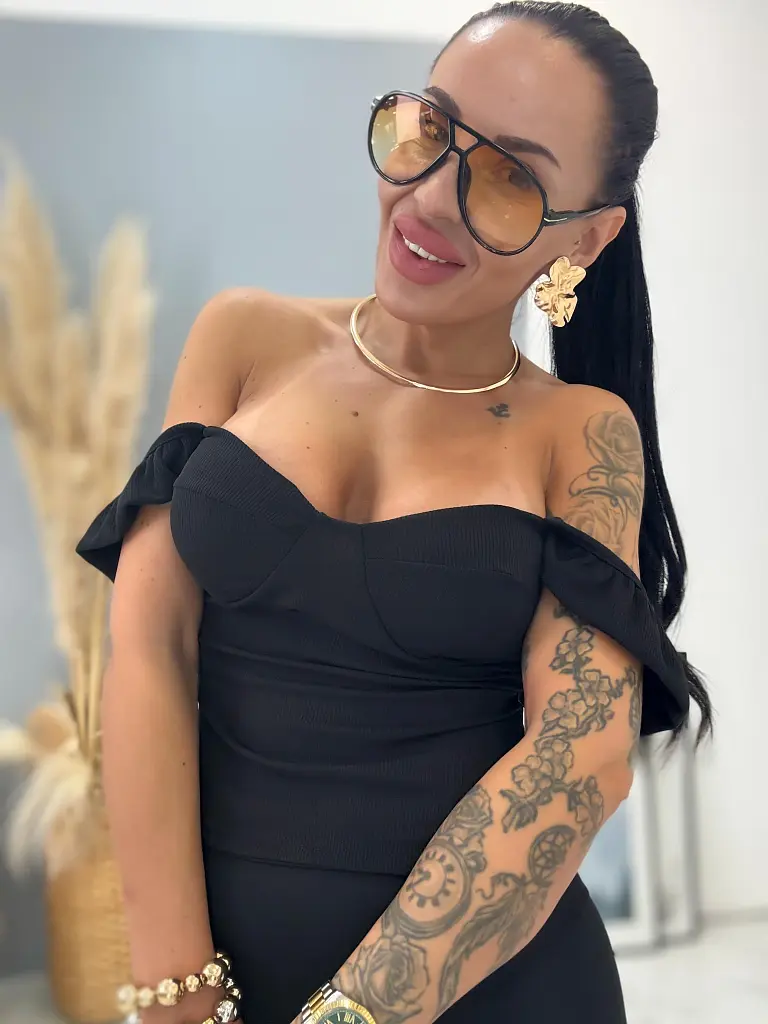 Bordázott anyagú top melltöméssel HADLEY - next