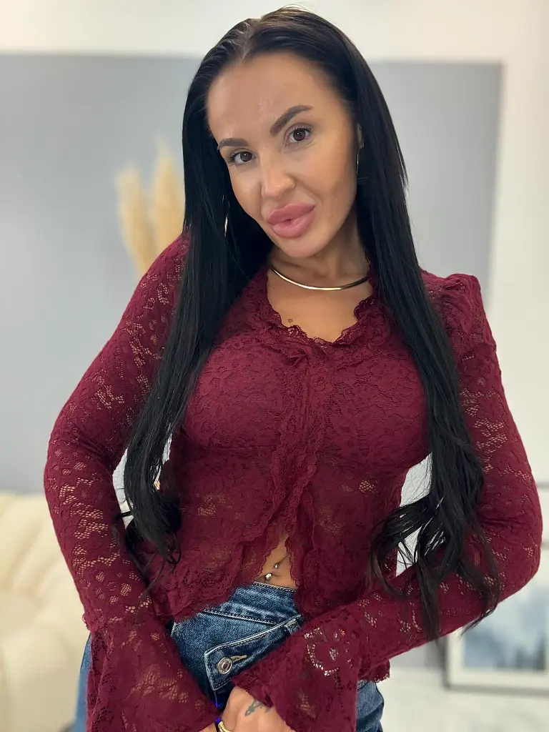 Csipkés hosszú ujjú blúz EDENIA