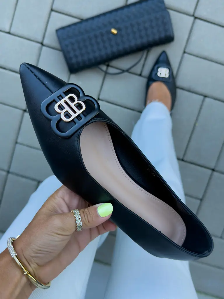 Balerina cipő dísszel ADIRE